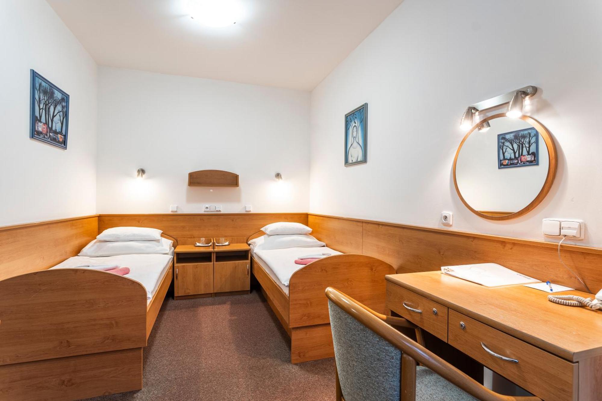 Hotel Luzice Jáchymov Eksteriør bilde